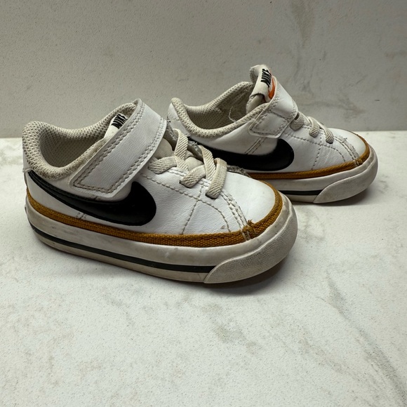 Nike Kids White, Black, and Tan Sneakers - Picture 1 of 6